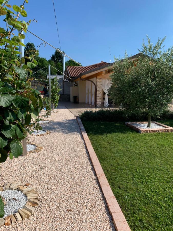 B&B Alciliegio Casnate Con Bernate Экстерьер фото
